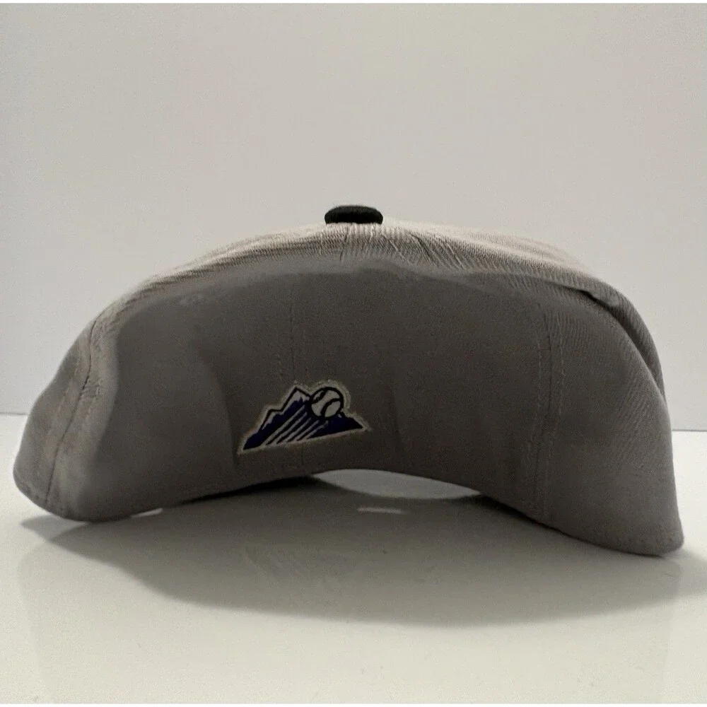 New Era 39THIRTY Colorado Rockies Script Logo 2-Tone Gray Black Flex Size S/M